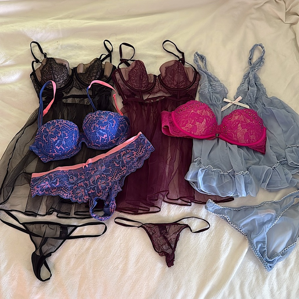 Victoria's Secret bras and babydoll teddy sets 34B Small